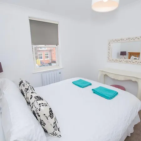 Hummingbird - Spacious One-bed 아파트 스카버러