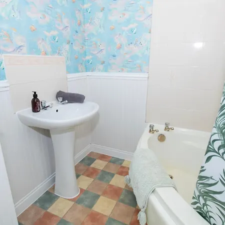 Hummingbird - Spacious One-bed