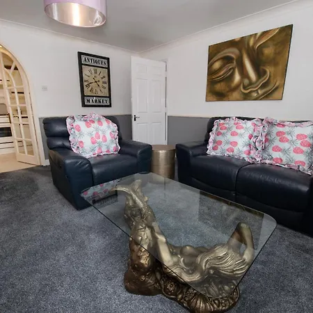 Hummingbird - Spacious One-bed * Scarborough