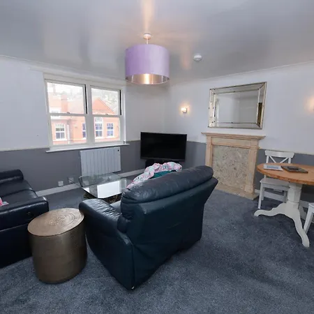 Hummingbird - Spacious One-bed Appartement *